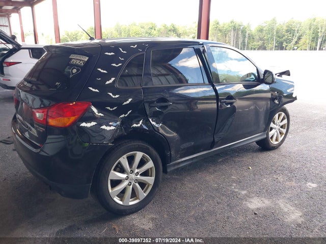 4A4AR3AUXFE041026 Mitsubishi Outlander Sport Es