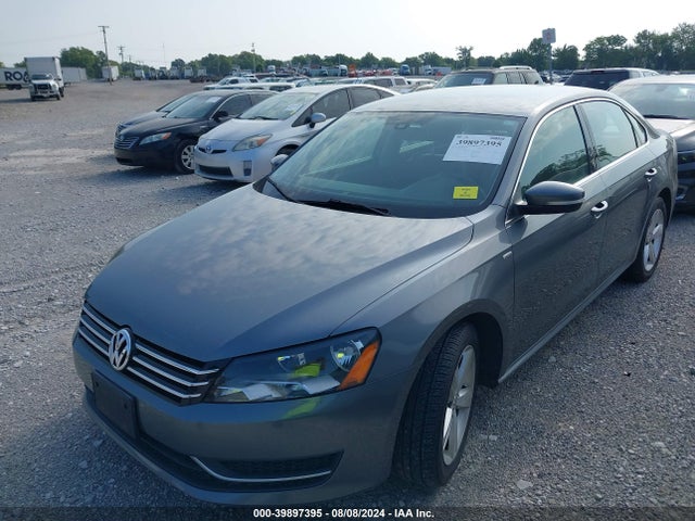 1VWAT7A38EC038964 Volkswagen Passat 1.8t Wolfsburg Edition