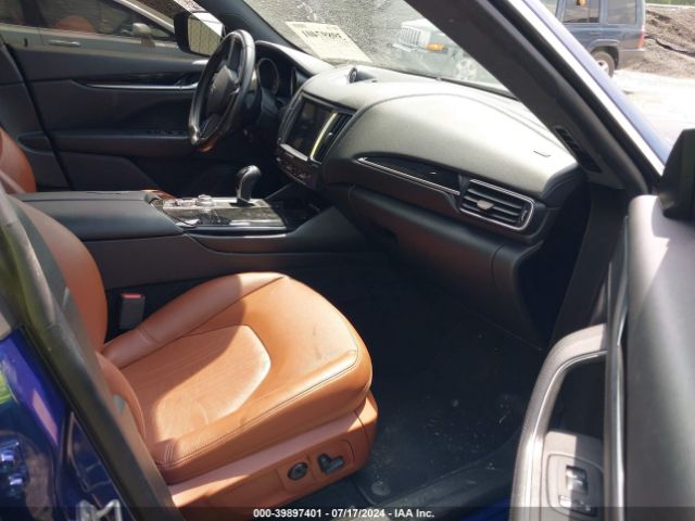 ZN661XUA8HX225805 Maserati Levante