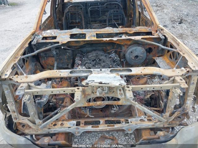 3GCUKREC6JG569113 Chevrolet Silverado 1500 2lt
