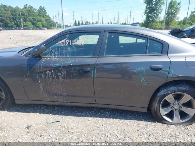 2C3CDXHG2HH561646 Dodge Charger Sxt Rwd