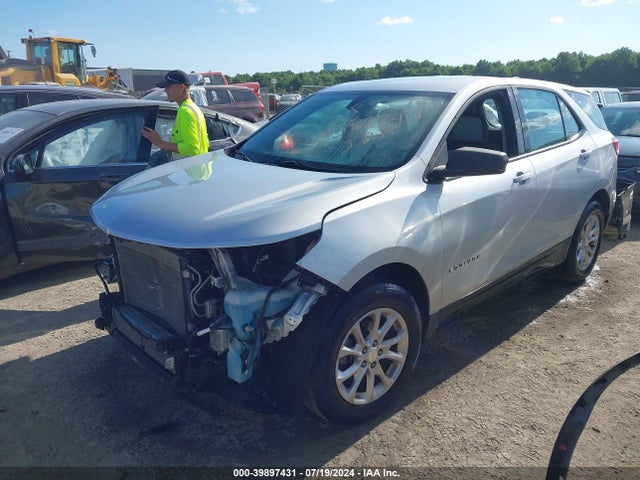 Chevrolet EQUINOX LS 2019 3GNAXHEV1KS655483 Image 2