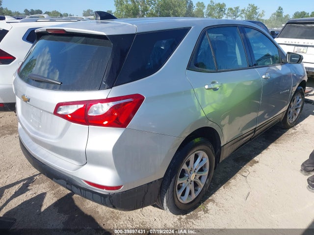 Chevrolet EQUINOX LS 2019 3GNAXHEV1KS655483 Image 4