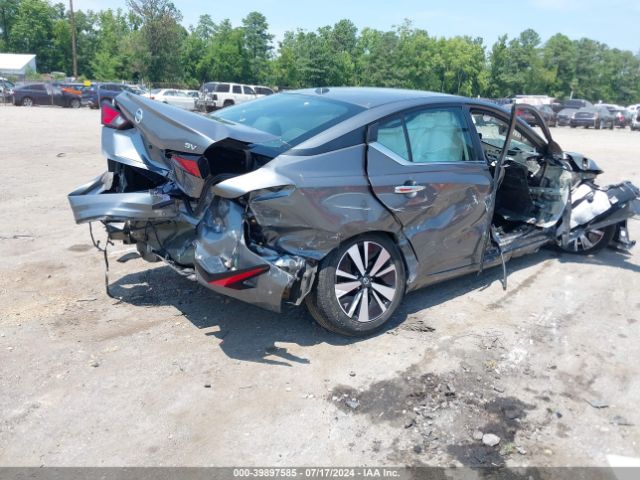 1N4BL4DV0NN317208 Nissan Altima Sv Fwd