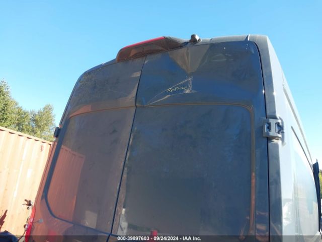 1FTBR3X82NKA15333 Ford Transit-250 Cargo Van