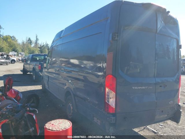 1FTBR3X82NKA15333 Ford Transit-250 Cargo Van