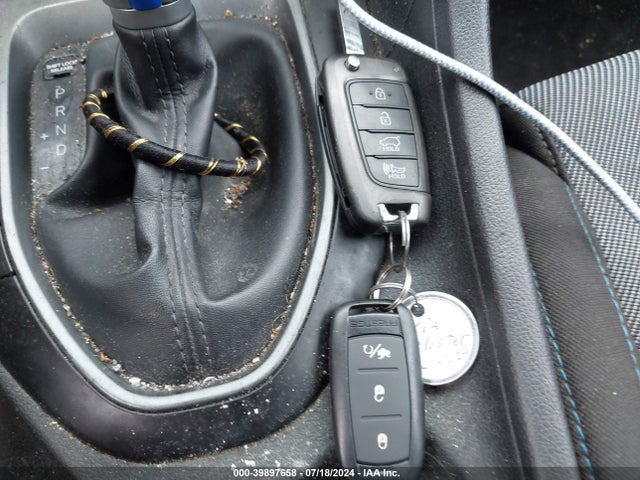 Hyundai Veloster 2.0 2019 KMHTG6AF4KU005157 Image 11