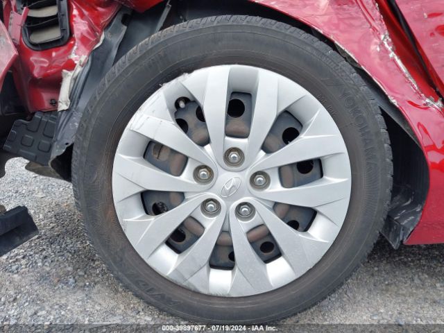 KMHD35LH1GU317565 Hyundai ELANTRA GT