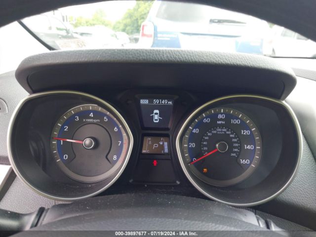 KMHD35LH1GU317565 Hyundai ELANTRA GT