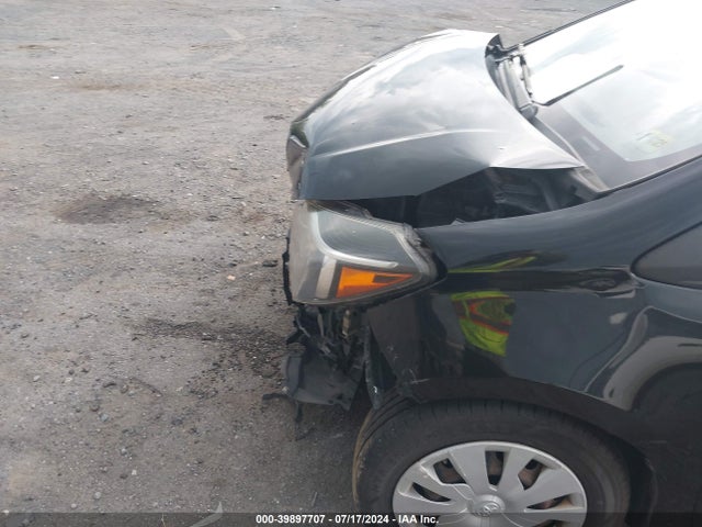 VNKKTUD30HA075810 Toyota YARIS L