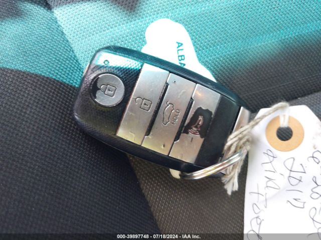 3KPFL4A79HE115770 KIA FORTE S