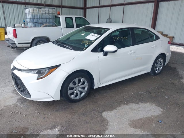 Toyota COROLLA LE 2022 5YFEPMAE3NP273448 Image 2