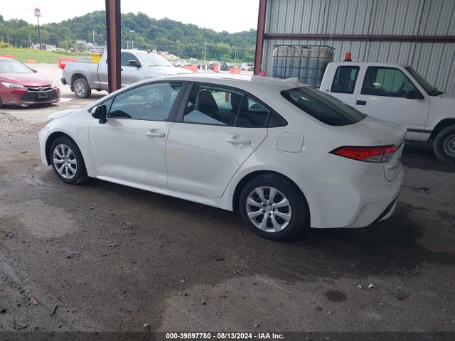 Toyota COROLLA LE 2022 5YFEPMAE3NP273448 Image 3