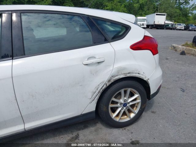 1FADP3K28FL297609 Ford FOCUS SE