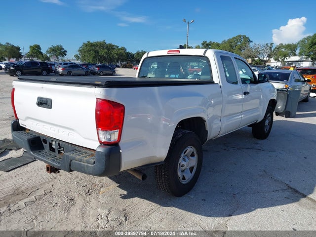 Toyota Tacoma Sr 2017 5TFRX5GN3HX083220 Image 4