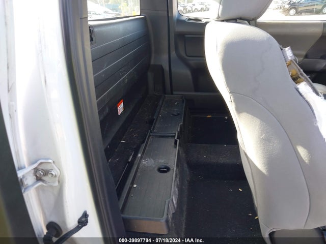 Toyota Tacoma Sr 2017 5TFRX5GN3HX083220 Image 8