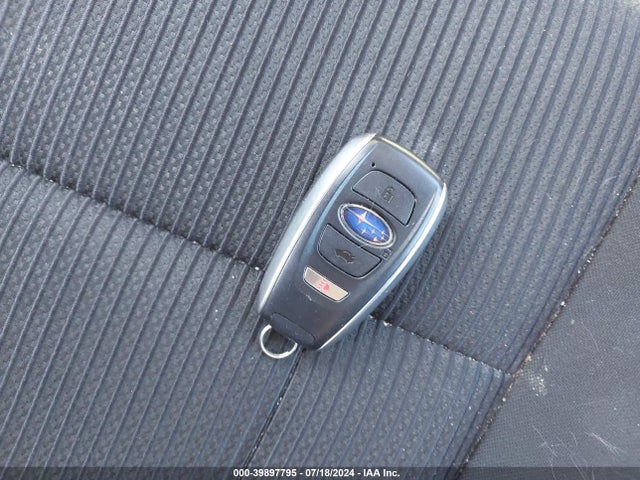 4S3BWAF62M3012566 Subaru Legacy Premium