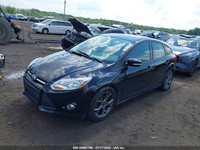 Ford FOCUS SE 2014 1FADP3K29EL258977 Image 2