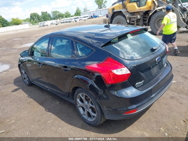 Ford FOCUS SE 2014 1FADP3K29EL258977 Image 3