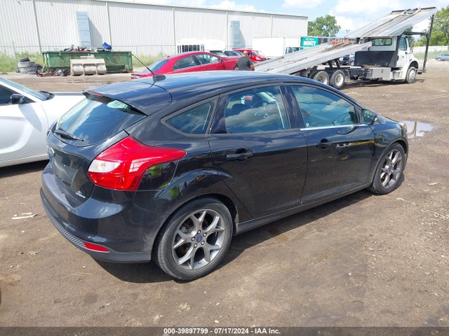 Ford FOCUS SE 2014 1FADP3K29EL258977 Image 4