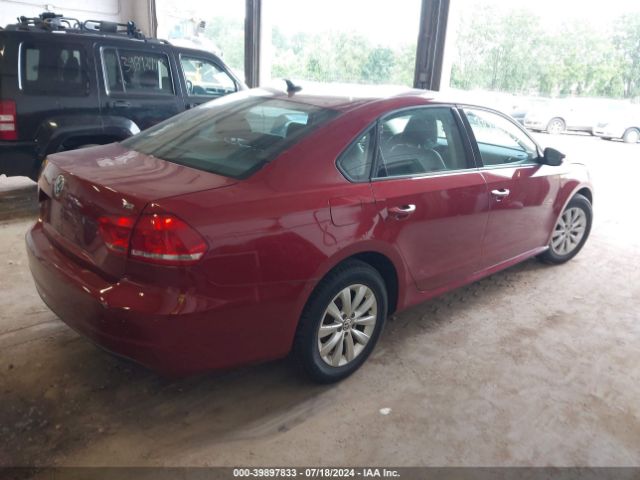 1VWAT7A36FC082348 Volkswagen Passat 1.8t Wolfsburg Edition