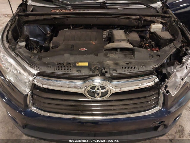 Toyota Highlander Le Plus V6 2016 5TDZKRFH8GS155874 Image 10