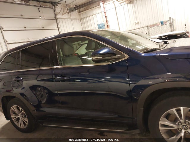 Toyota Highlander Le Plus V6 2016 5TDZKRFH8GS155874 Image 14