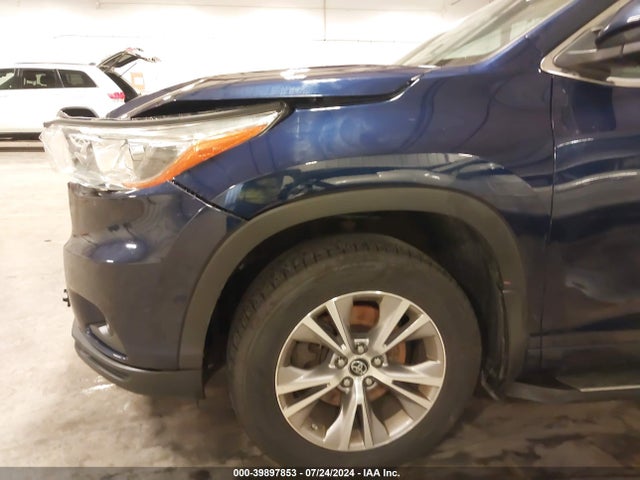 Toyota Highlander Le Plus V6 2016 5TDZKRFH8GS155874 Image 18