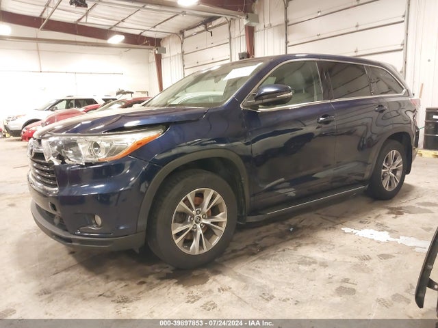 Toyota Highlander Le Plus V6 2016 5TDZKRFH8GS155874 Image 2