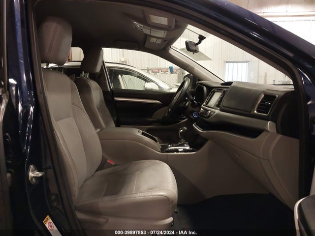 Toyota Highlander Le Plus V6 2016 5TDZKRFH8GS155874 Image 5