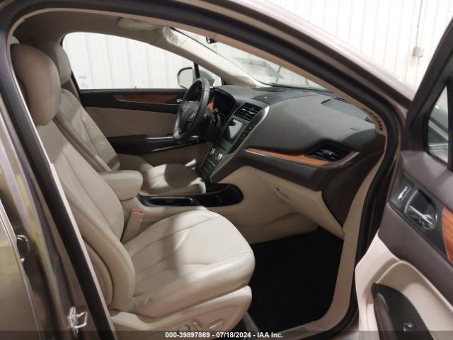 5LMCJ2D96HUL16286 Lincoln MKC SELECT
