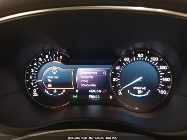 5LMCJ2D96HUL16286 Lincoln MKC SELECT