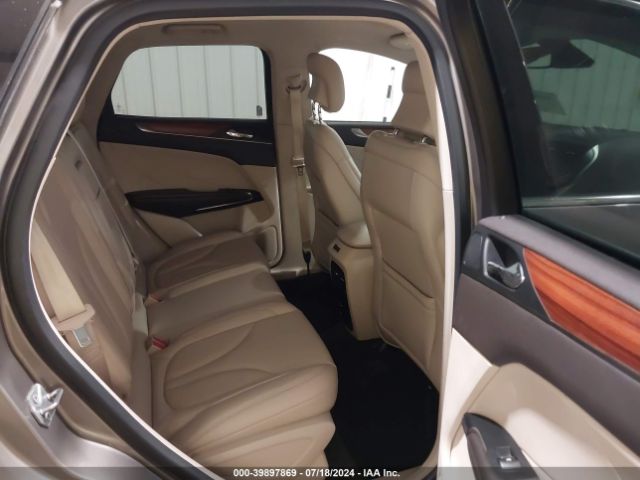 5LMCJ2D96HUL16286 Lincoln MKC SELECT