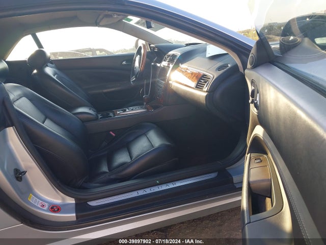 2007 JAGUAR XK SAJWA44B175B15900 Photo 4
