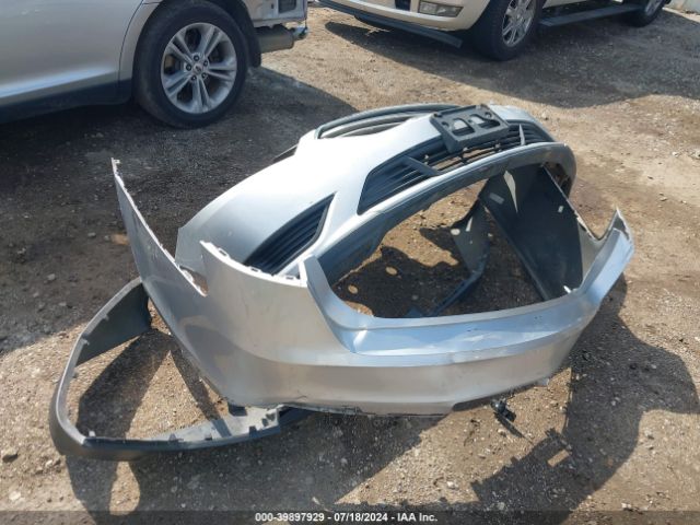 1FAHP2D87JG105661 Ford TAURUS SE