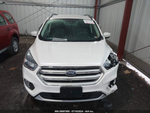 1FMCU0GD3JUC85082 Ford ESCAPE SE