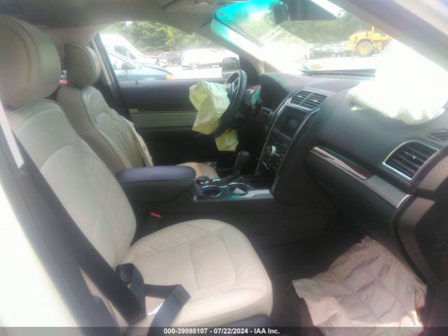 1FM5K8HT9HGA06455 Ford Explorer Platinum