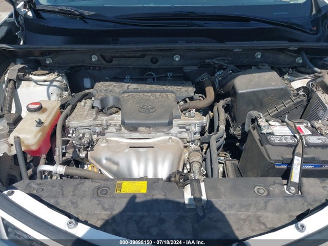 Toyota RAV4 LE 2015 JTMZFREV7FJ024488 Image 10
