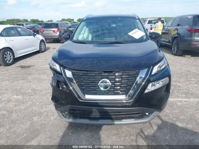 5N1AT3CA9MC815881 Nissan Rogue Sl Fwd