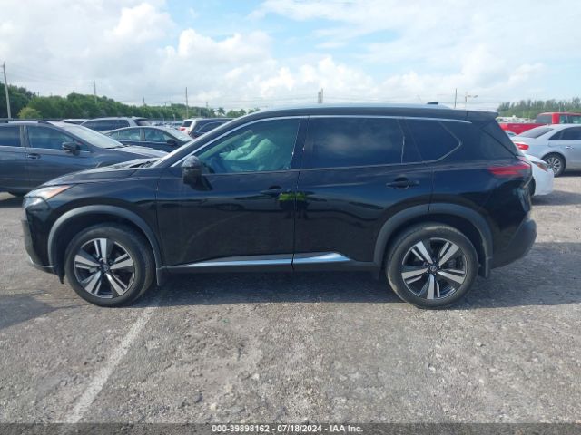 5N1AT3CA9MC815881 Nissan Rogue Sl Fwd