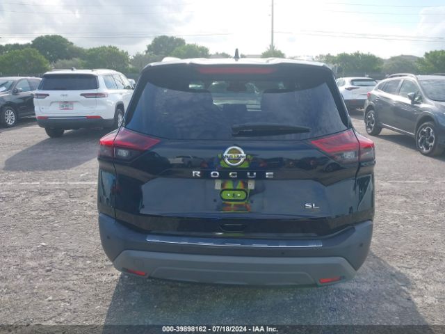 5N1AT3CA9MC815881 Nissan Rogue Sl Fwd