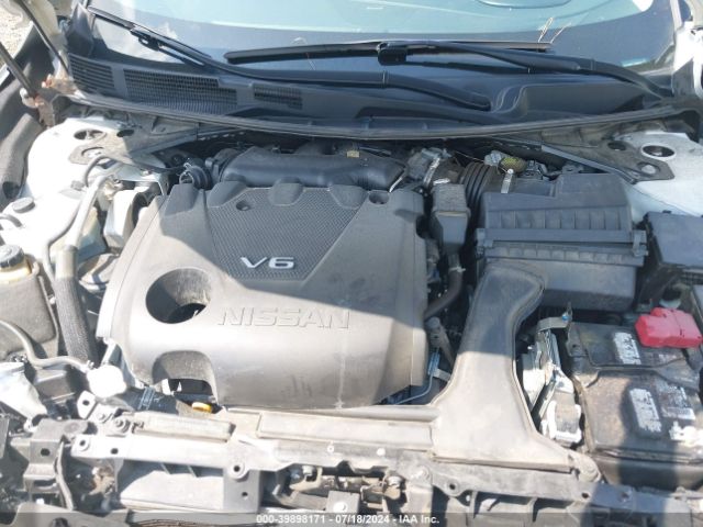 1N4AA6AP1JC406715 Nissan Maxima 3.5 Platinum