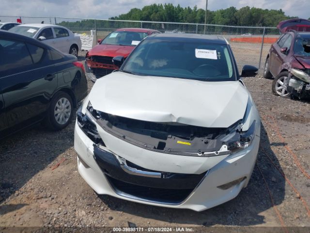 1N4AA6AP1JC406715 Nissan Maxima 3.5 Platinum