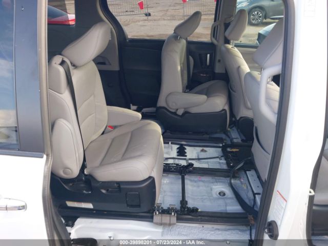 5TDYZ3DC2KS011953 Toyota Sienna Limited Premium 7 Passenger