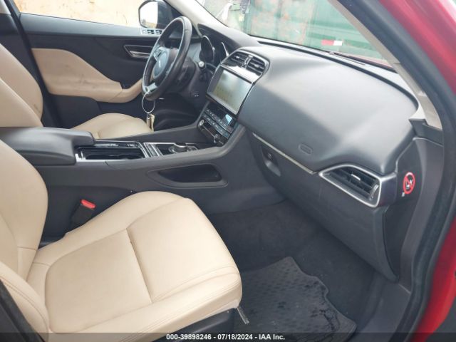 SADCJ2FX8KA354179 Jaguar F-pace 25t Premium