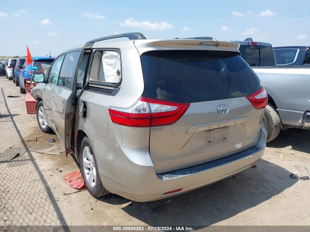 Toyota Sienna Le 8 Passenger 2015 5TDKK3DC8FS571301 Image 3