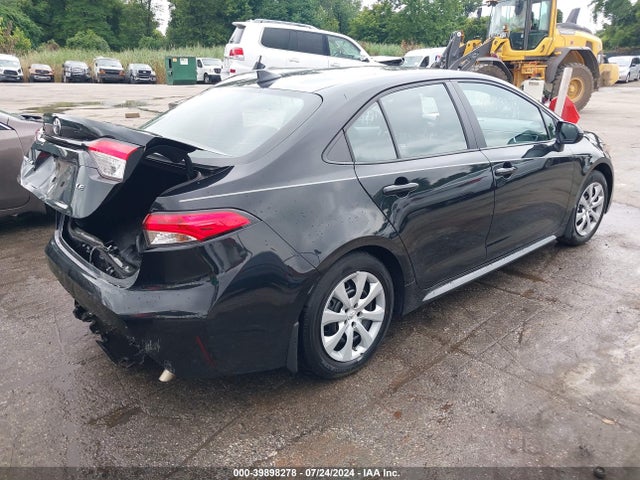 Toyota COROLLA LE 2022 5YFEPMAE3NP385697 Image 4