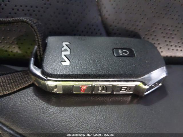 5XYRK4LF7NG127810 KIA SORENTO SX