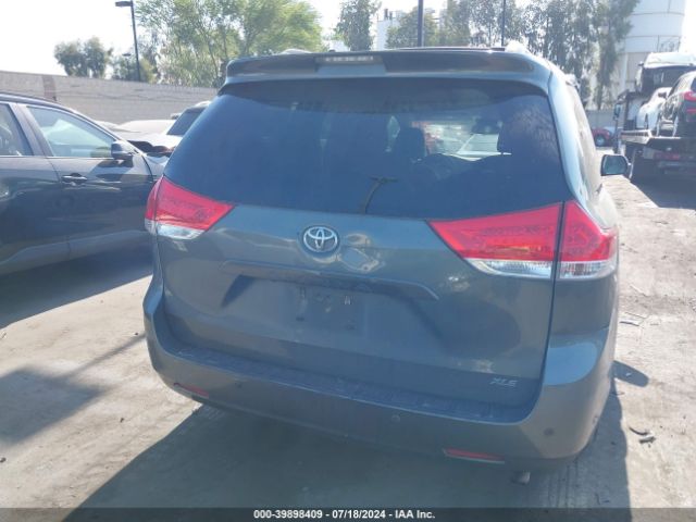 5TDYK3DC2ES429521 Toyota Sienna Xle V6 8 Passenger
