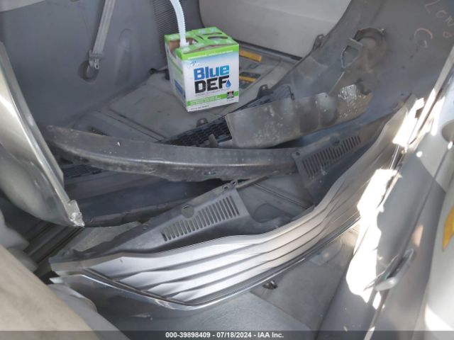 5TDYK3DC2ES429521 Toyota Sienna Xle V6 8 Passenger